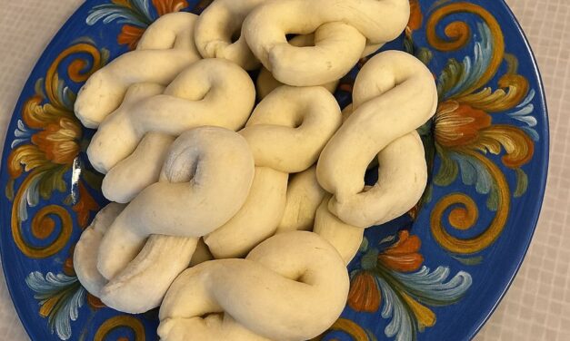 Grandma’s Norwegian Kringla Recipe